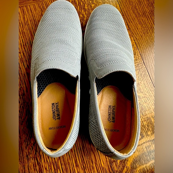 Johnston & Murphy Gray Men's Slip-On Shoes - Picture 2 of 4